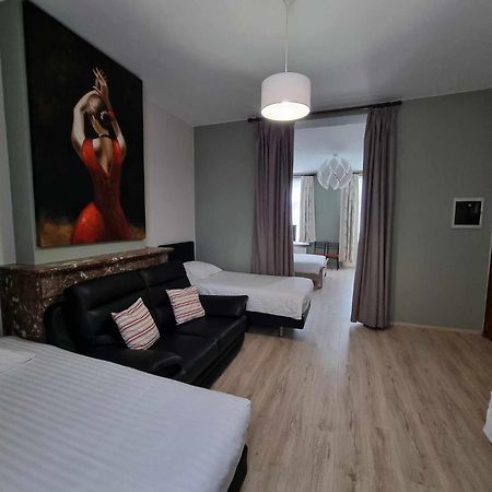 Apartments Marco Polo Midi Bruxelas Exterior foto
